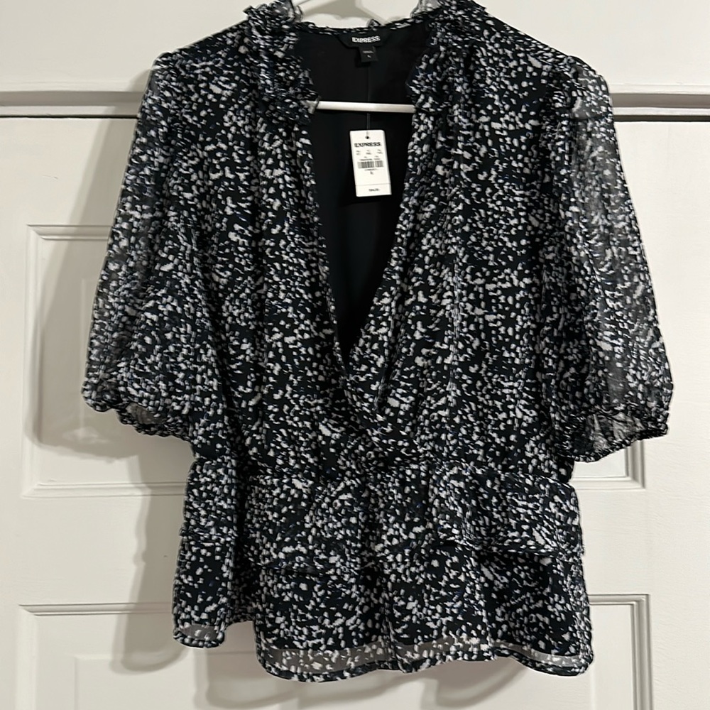 Express women’s blouse - NWT